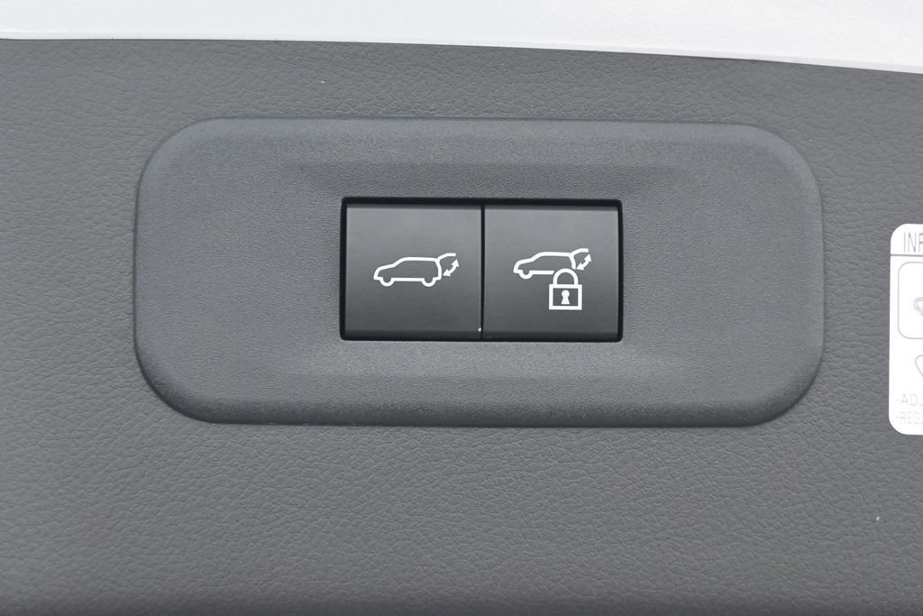 Used 2023 Lexus NX 250 FWD w/ Towing Package (2000 Lbs) image 33