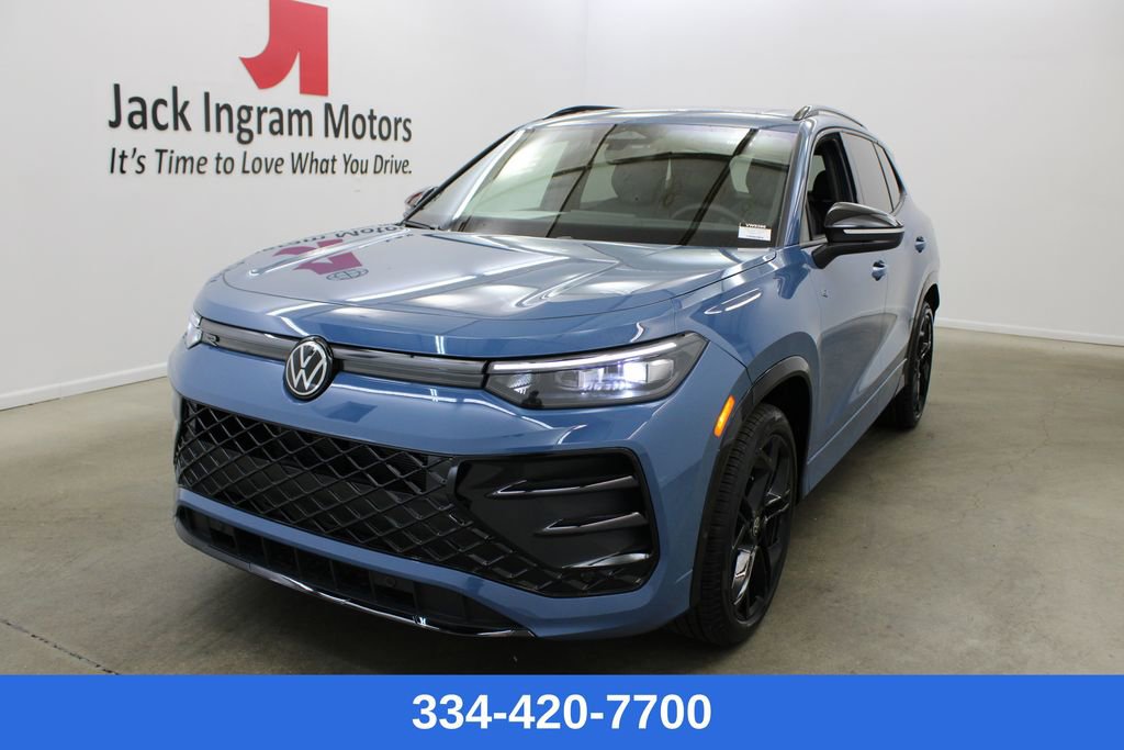 New 2026 Volkswagen Tiguan SE R-Line FWD 360° Tour