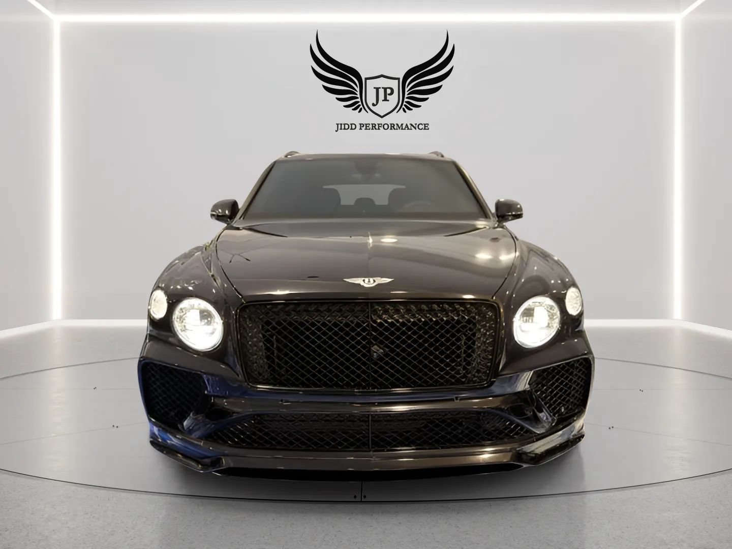 Used 2023 Bentley Bentayga AWD/4WD image 2