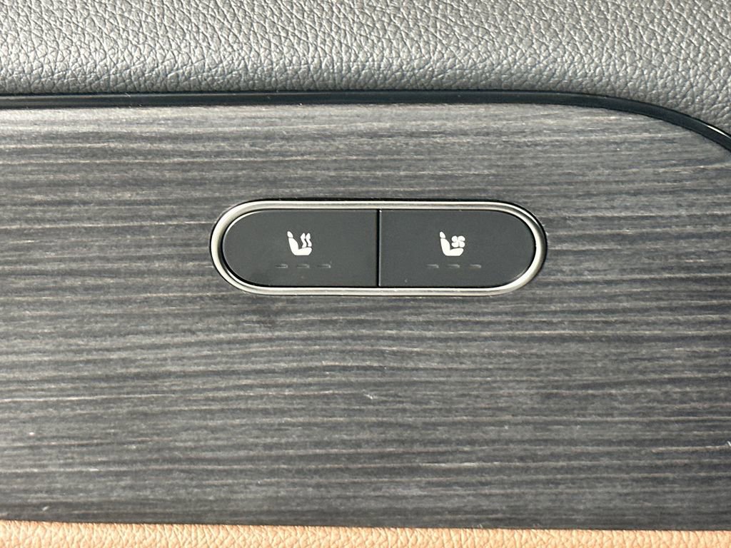 Certified 2022 Mercedes-Benz GLA 250 image 11