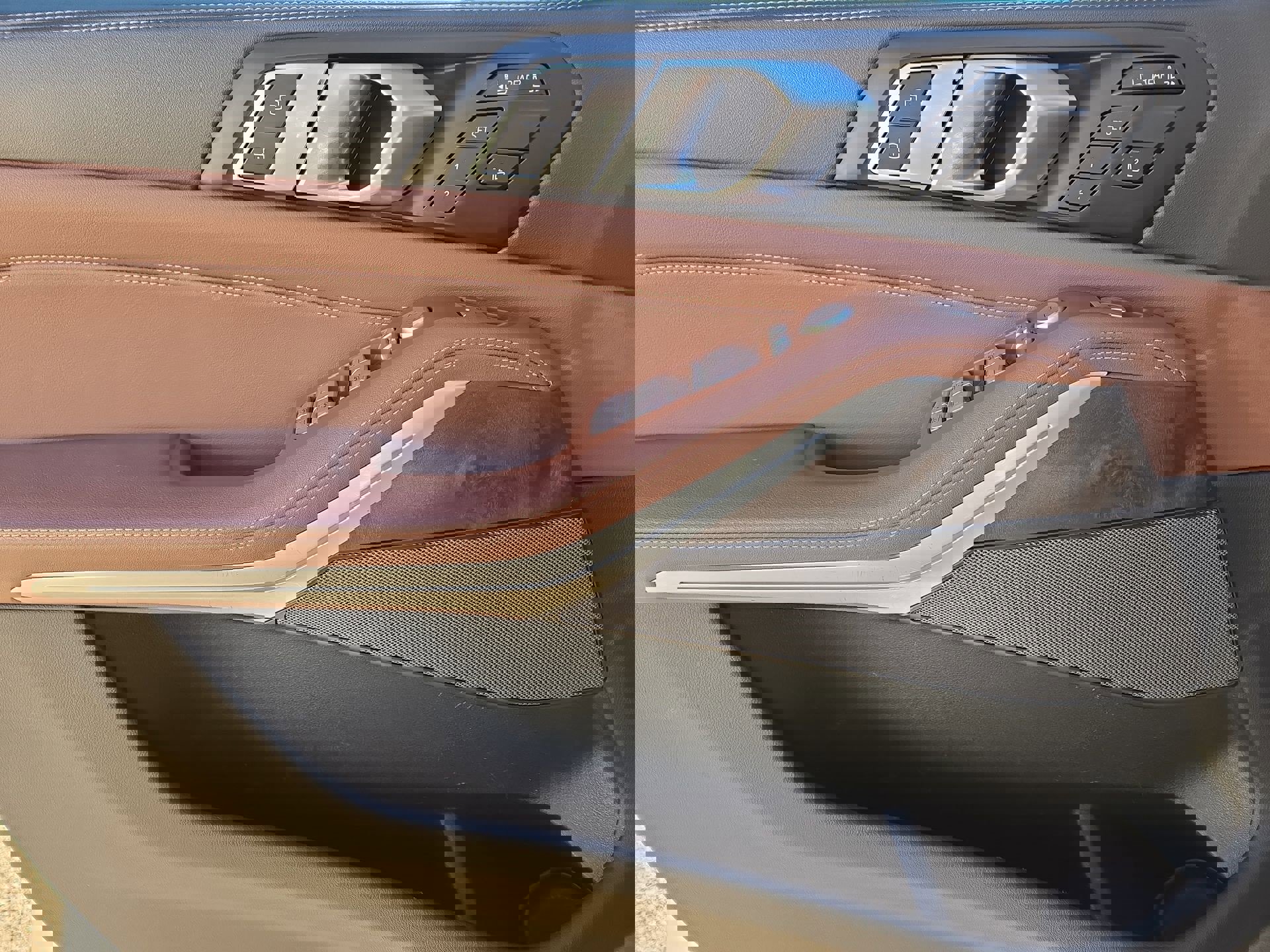 Certified 2024 BMW X7 xDrive40i image 15