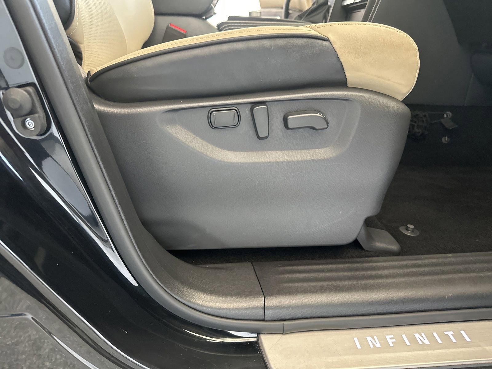Certified 2023 INFINITI QX80 Premium Select w/ Cargo Package RWD image 21
