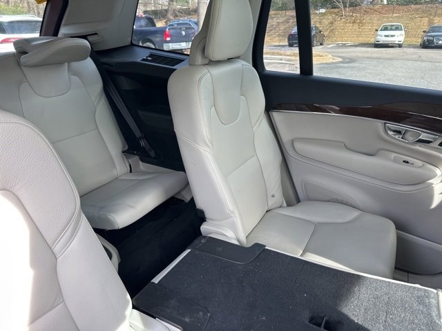 Used 2016 Volvo XC90 T6 Momentum w/ Momentum Plus Package image 16