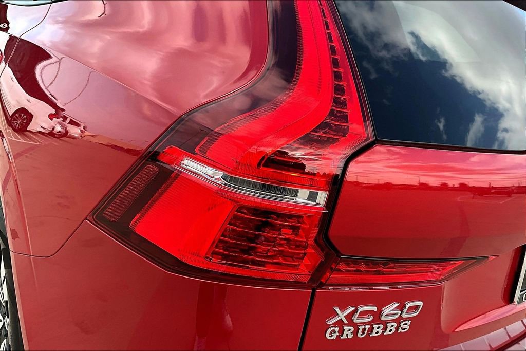 Certified 2024 Volvo XC60 T8 Core w/ Protection Package Premier image 39
