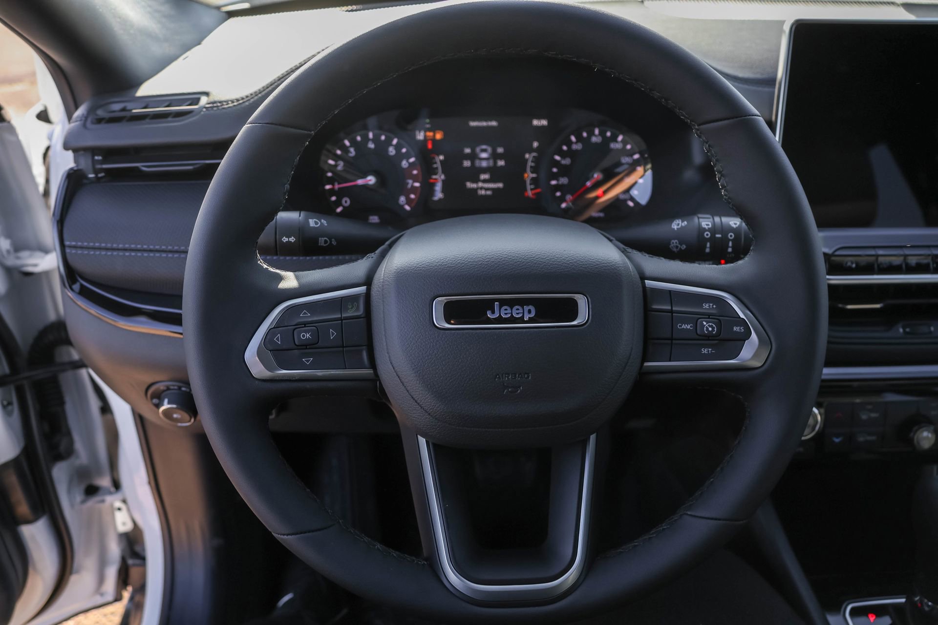 New 2026 Jeep Compass Latitude AWD/4WD image 24