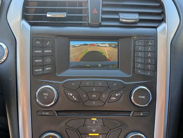 Used 2017 Ford Fusion SE w/ Equipment Group 201A FWD image 18