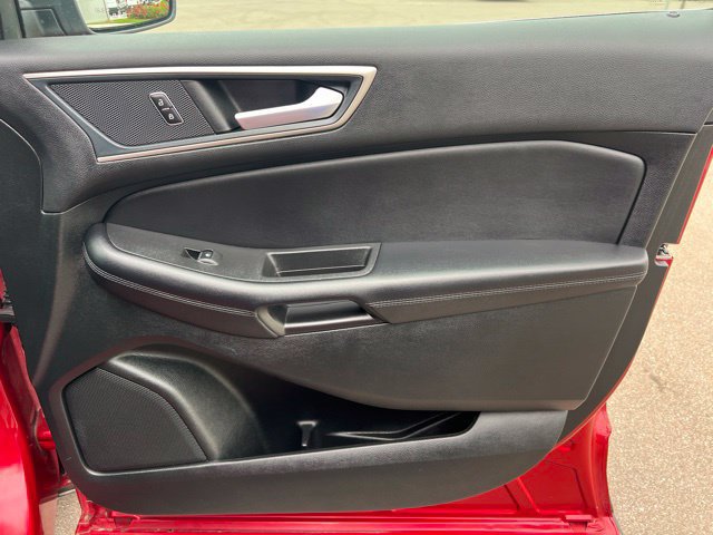 Used 2024 Ford Edge SEL w/ Convenience Package AWD/4WD image 10