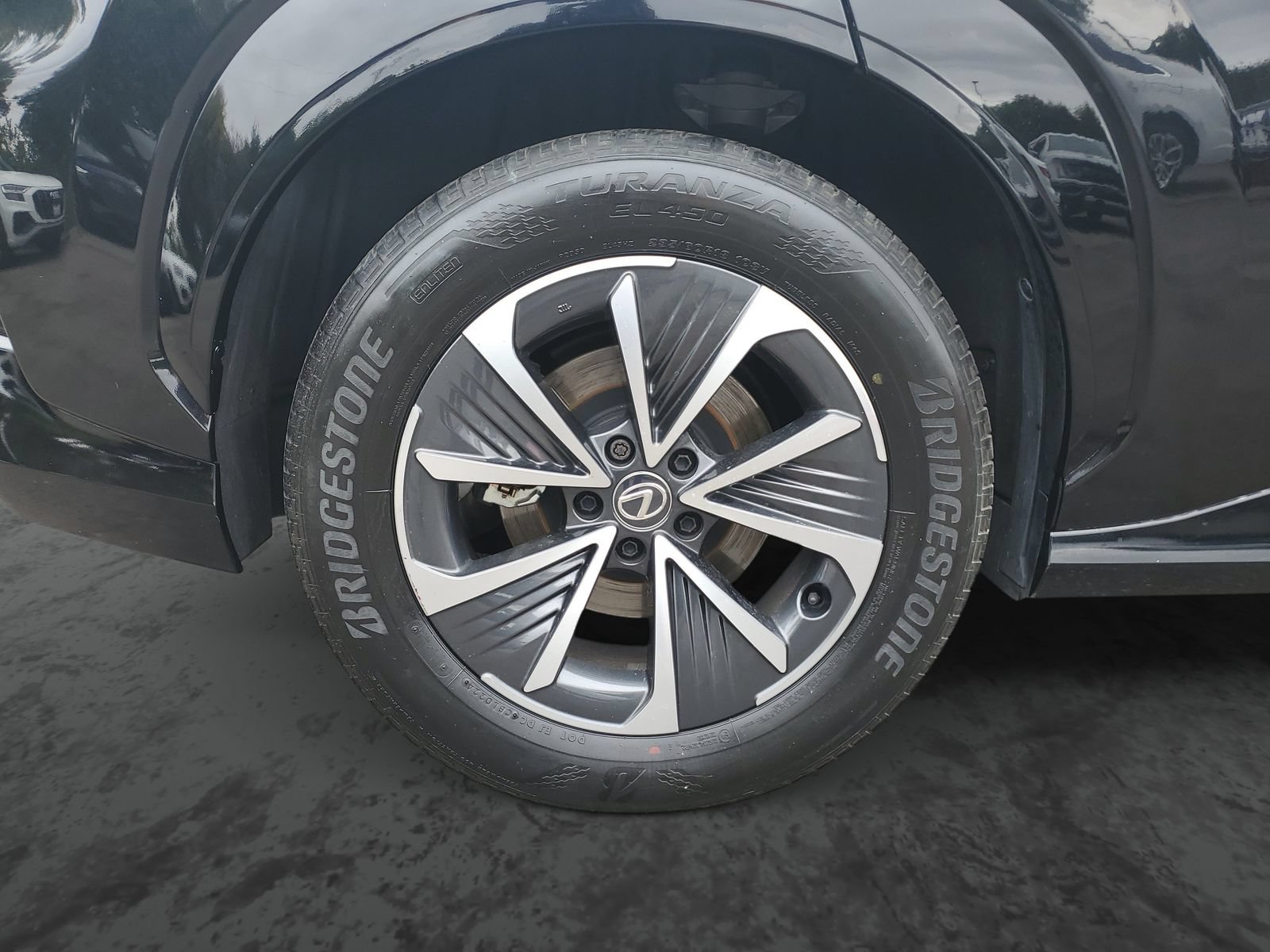 Used 2024 Lexus RZ 300e Premium w/ Accessory Package (Z1) FWD image 5