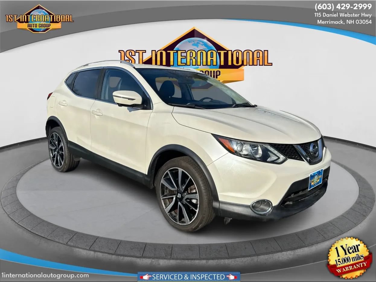 Used 2017 Nissan Rogue Sport SL AWD/4WD image 2