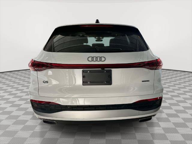 Used 2025 Audi Q5 Premium w/ 19" Wheel Package AWD/4WD image 4
