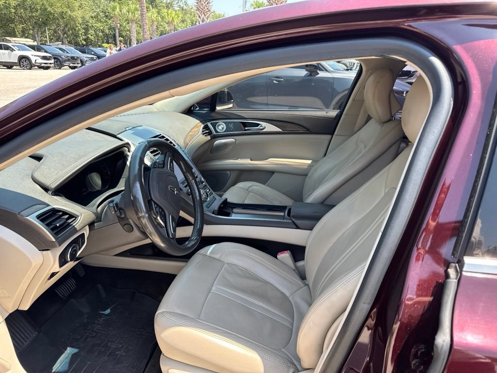 Used 2017 Lincoln MKZ Reserve w/ Luxury Package FWD image 6