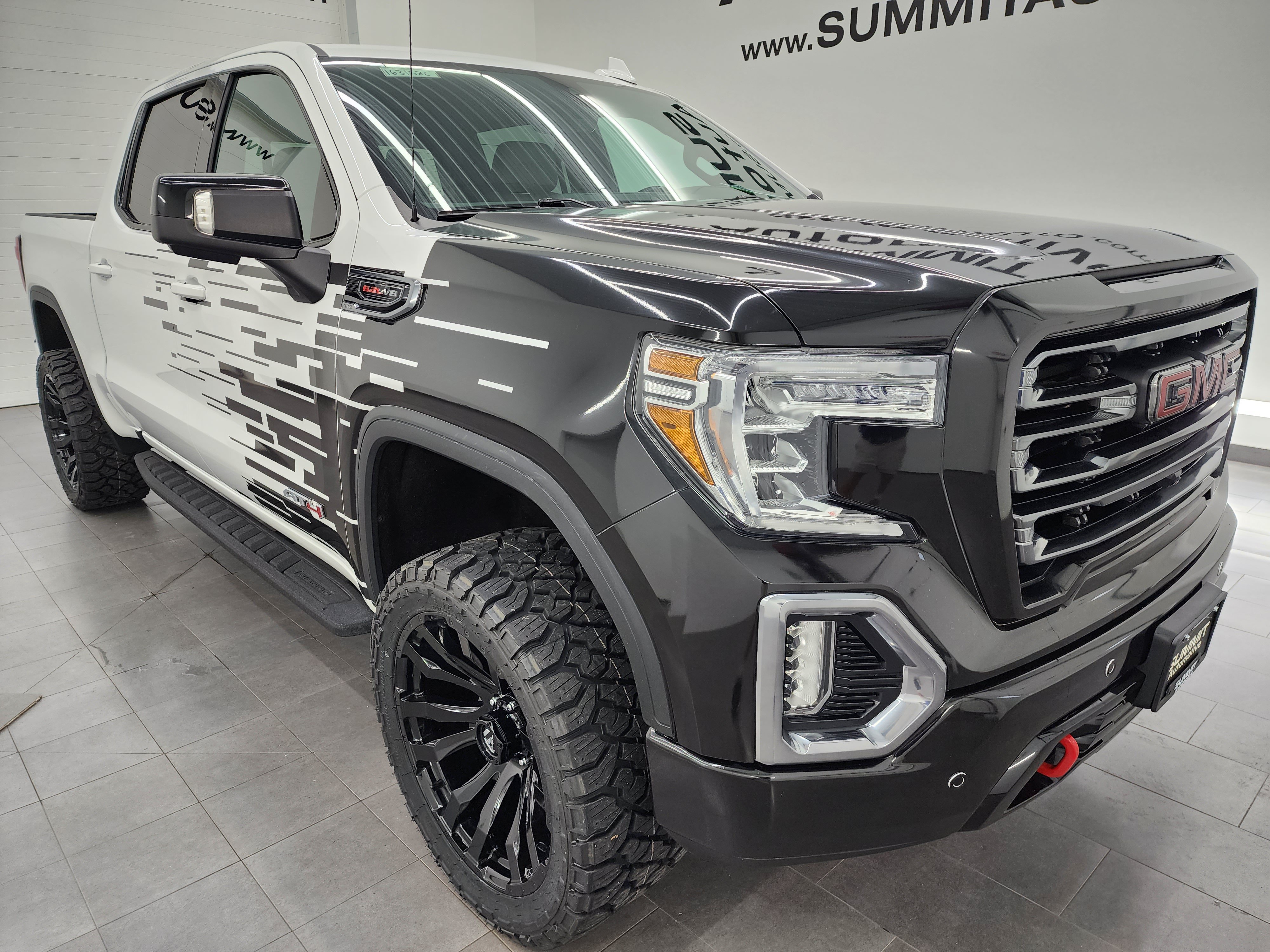 Used 2022 GMC Sierra 1500 AT4 w/ AT4 Premium Package AWD/4WD image 93
