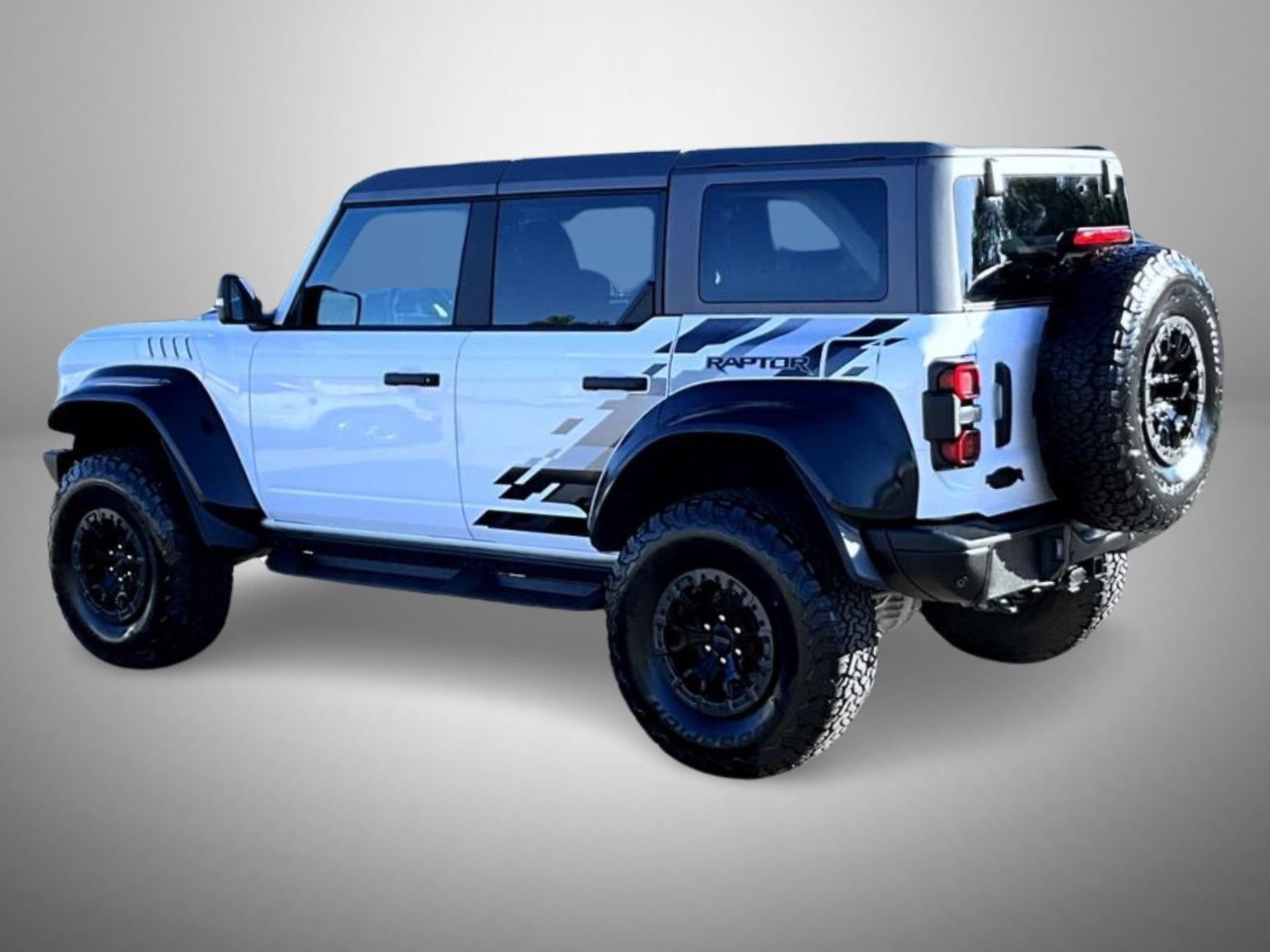 Used 2024 Ford Bronco Raptor AWD/4WD image 7