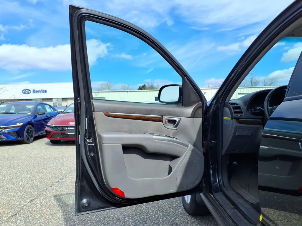 Used 2011 Hyundai Santa Fe SE image 27
