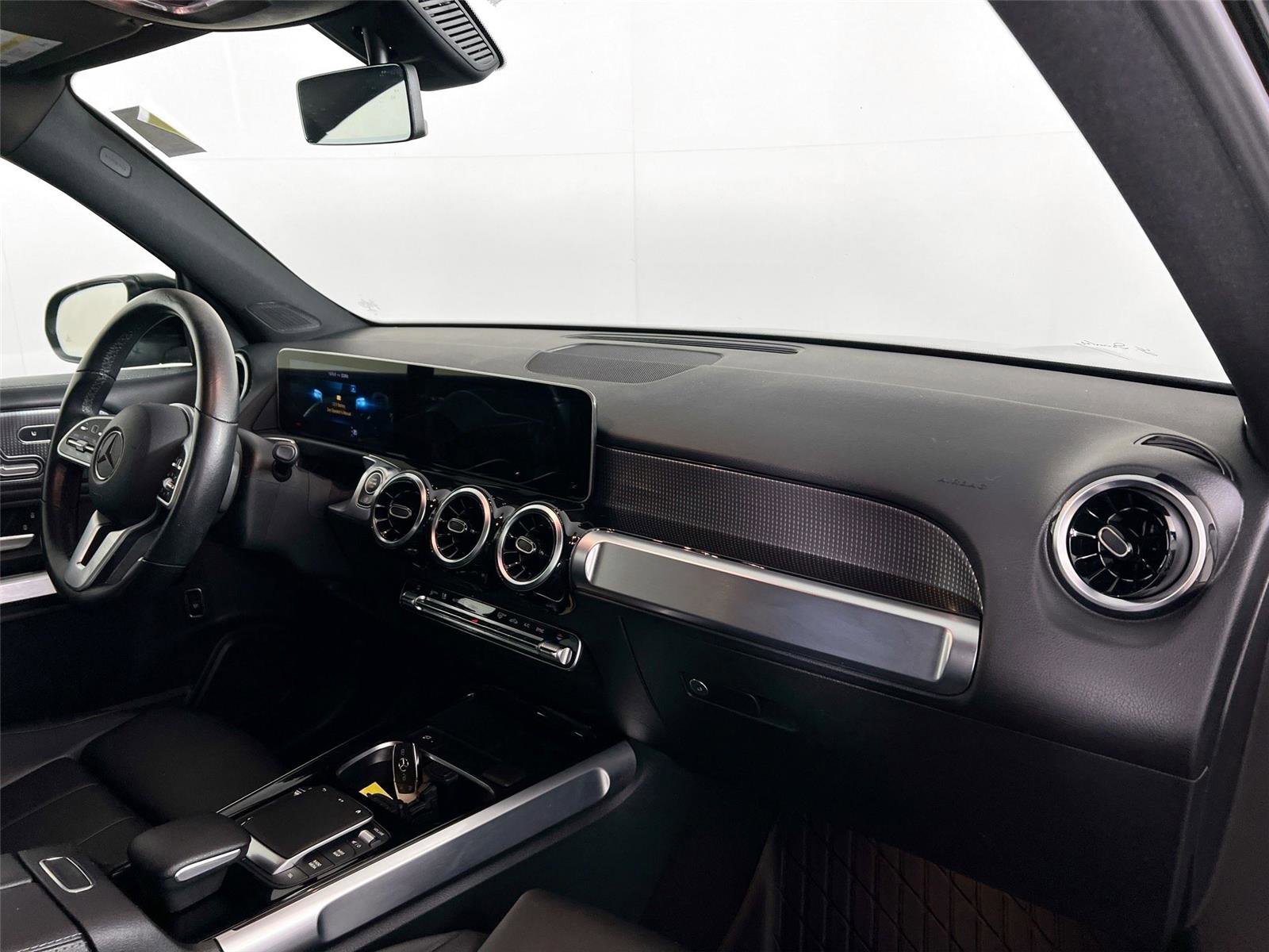 Used 2021 Mercedes-Benz GLB 250 GLB 250 image 26