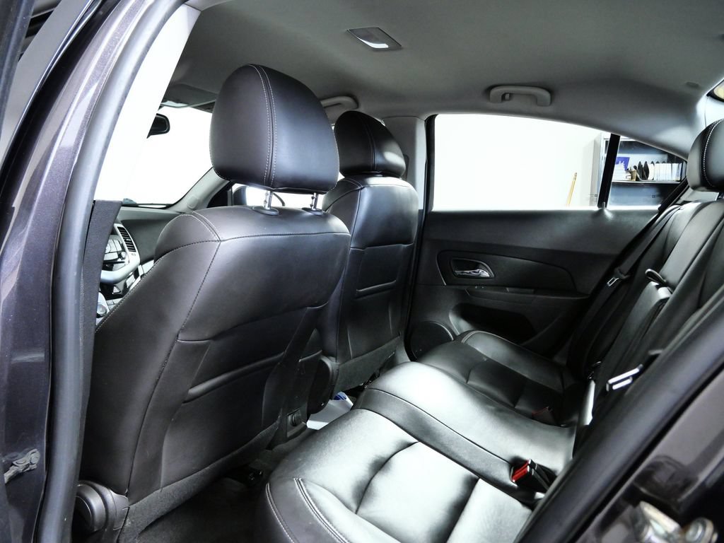 Used 2015 Chevrolet Cruze LTZ FWD image 13