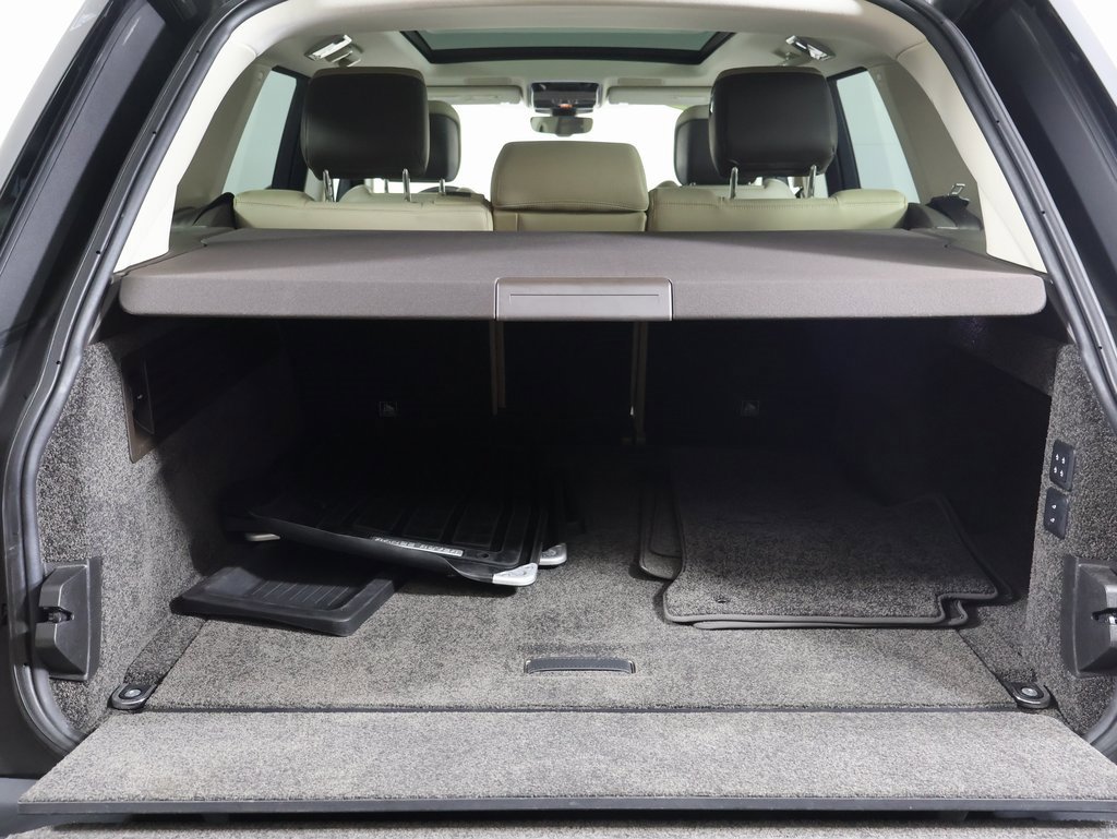 Used 2020 Land Rover Range Rover HSE image 15