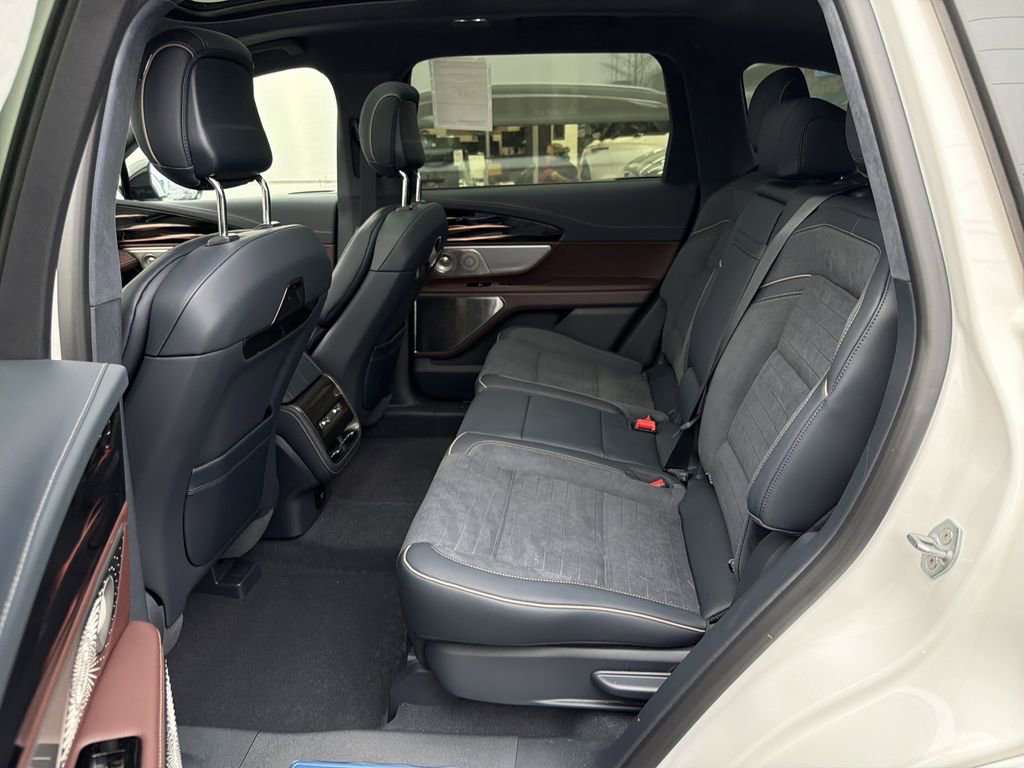 New 2026 Lincoln Nautilus Black Label image 6