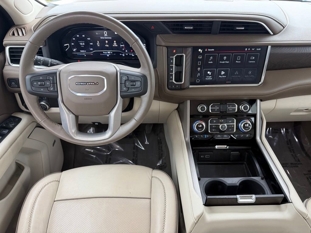 Used 2022 GMC Yukon XL Denali RWD image 15