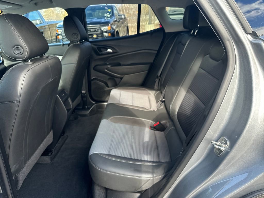 Used 2024 Chevrolet Trax LT w/ Driver Confidence Package image 20