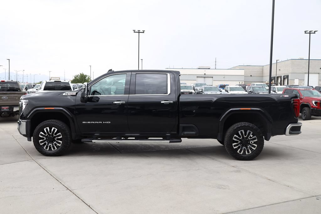 Used 2024 GMC Sierra 3500 SLT w/ SLT Premium Package AWD/4WD image 3