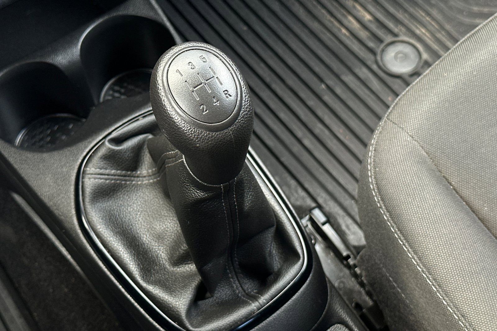 Used 2021 Chevrolet Spark LS image 30