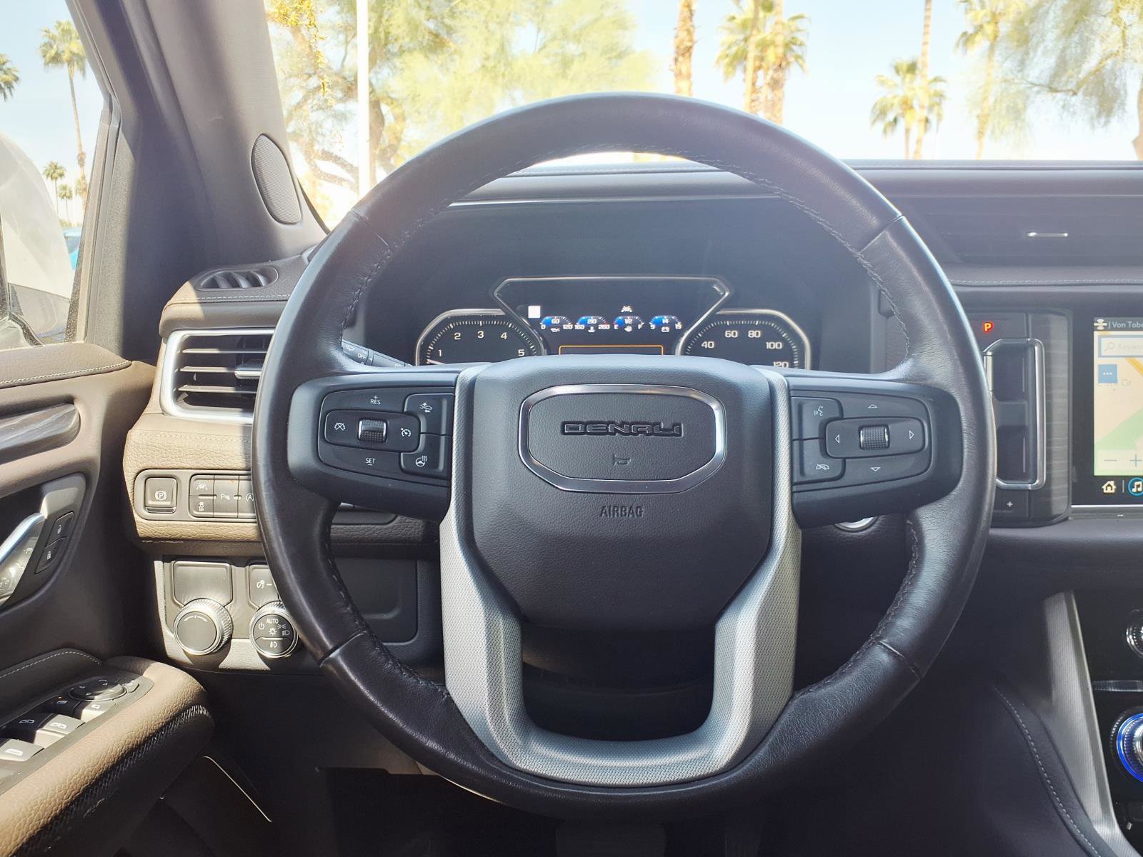 Used 2021 GMC Yukon Denali w/ Advanced Technology Package image 19