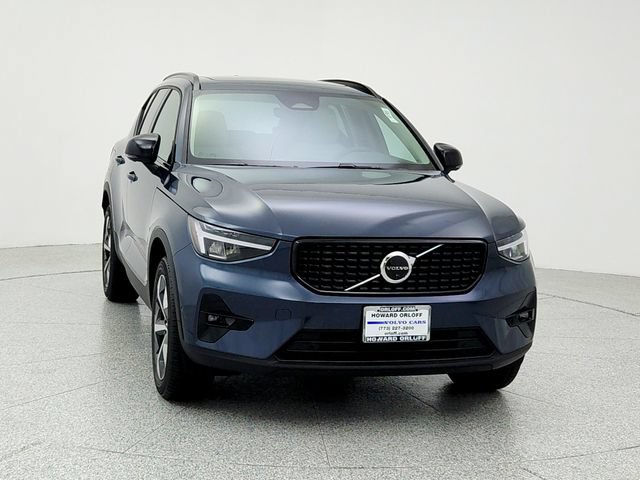 New 2026 Volvo XC40 B4 Plus w/ Climate Package FWD image 2