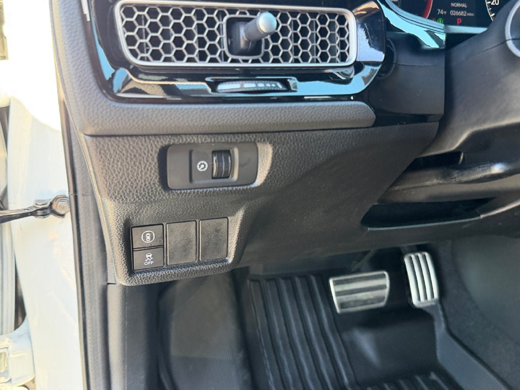 Used 2023 Honda Civic Sport image 19