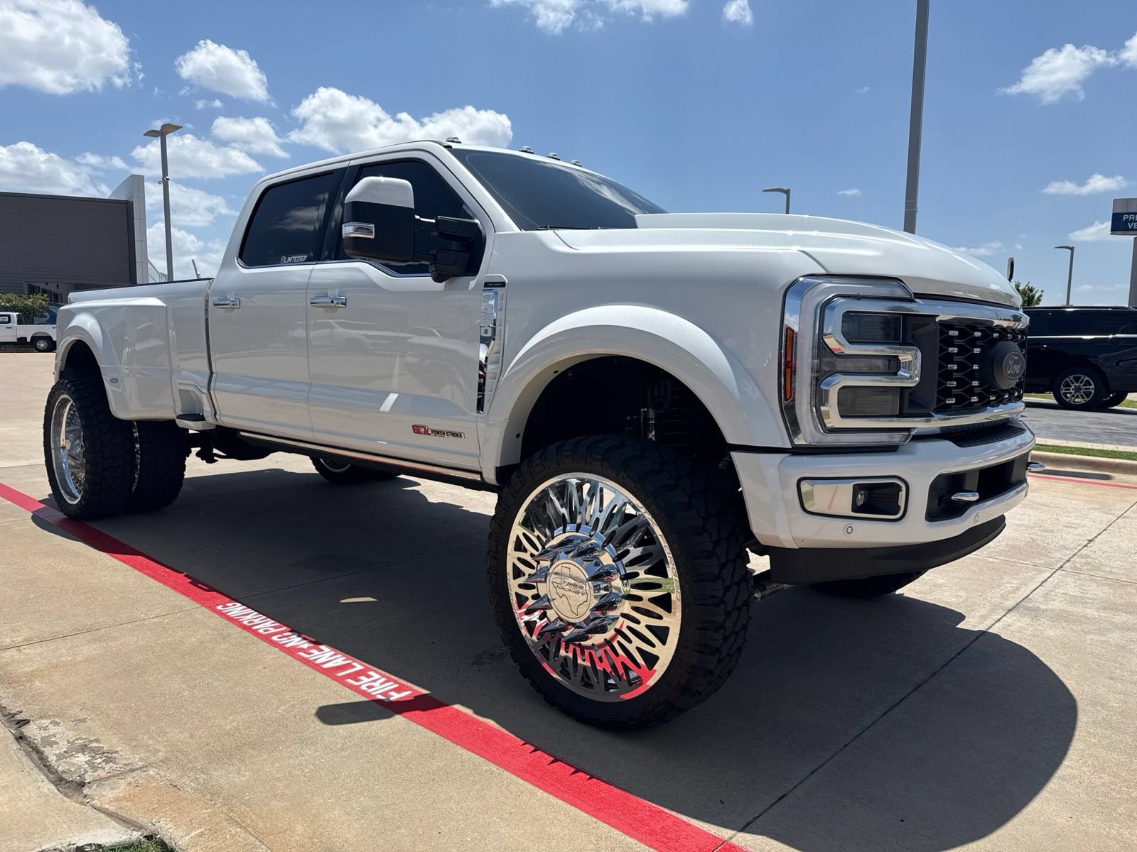 Used 2024 Ford F450 Limited w/ FX4 Off-Road Package AWD/4WD image 1