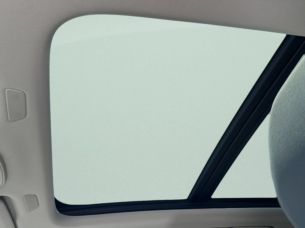 New 2026 Volvo XC60 T8 Plus AWD/4WD image 18