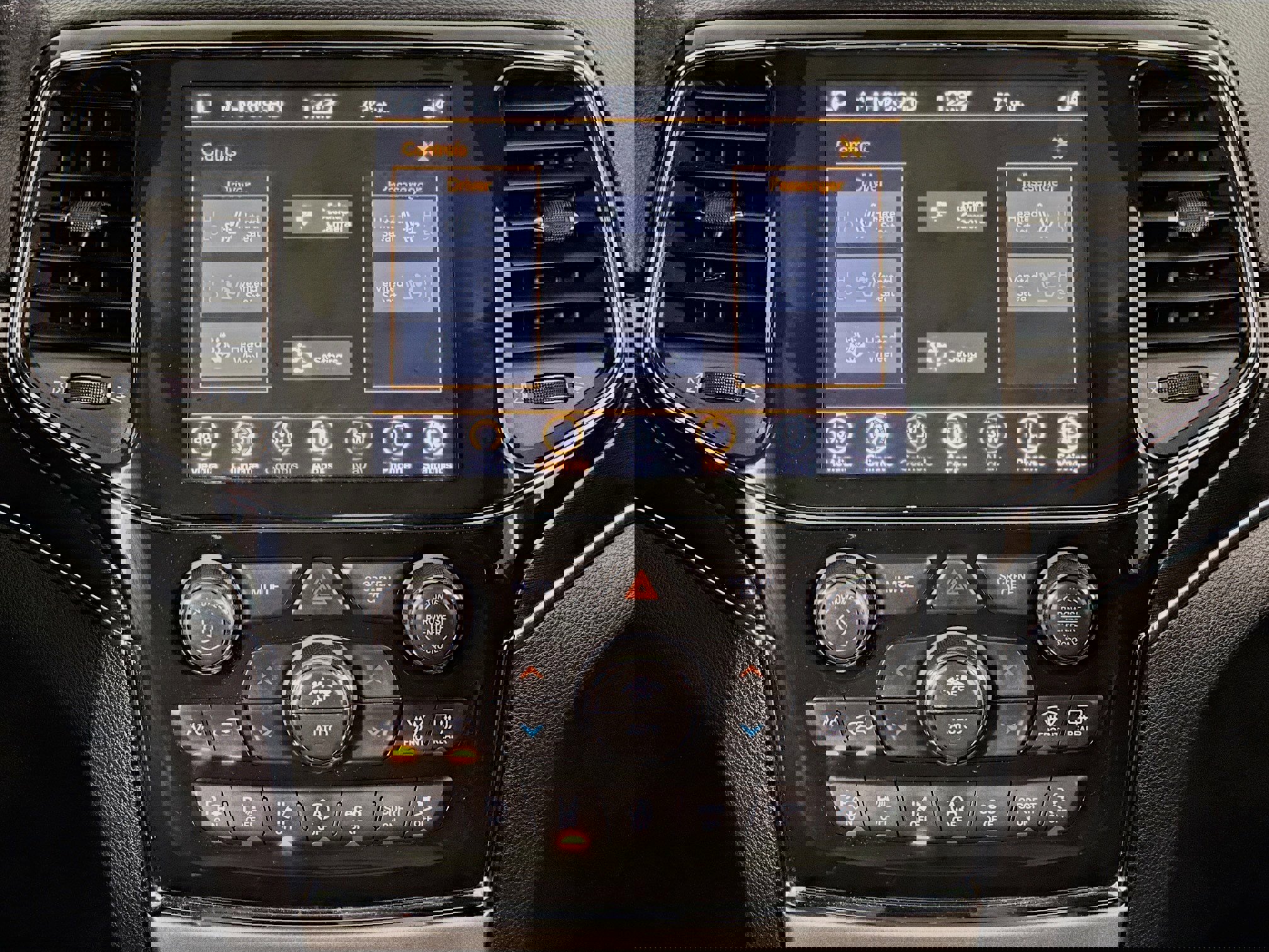 Used 2021 Jeep Grand Cherokee Trailhawk w/ Trailhawk Luxury Group image 32