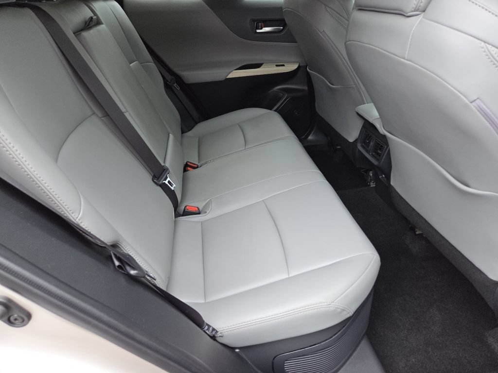 Used 2024 Toyota Venza XLE AWD/4WD image 26