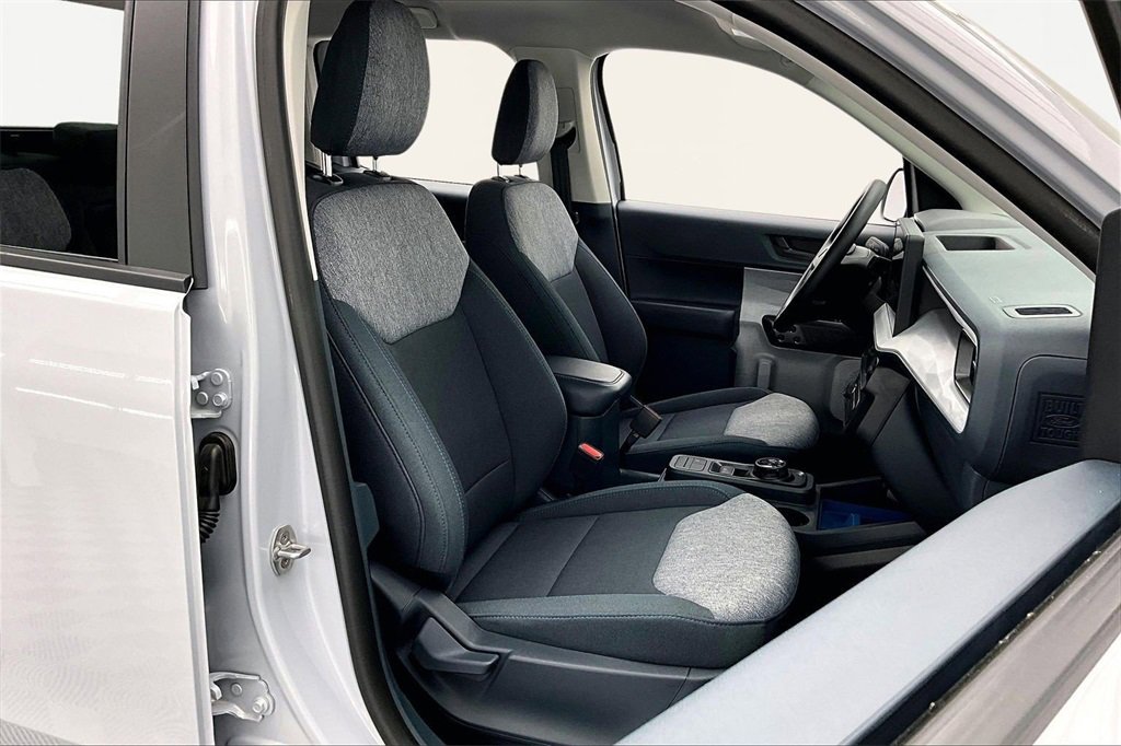 Used 2025 Ford Maverick XLT image 7