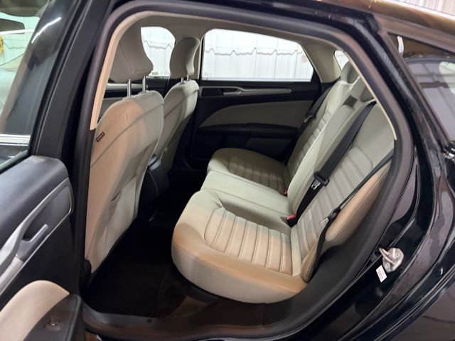 Used 2018 Ford Fusion S image 15