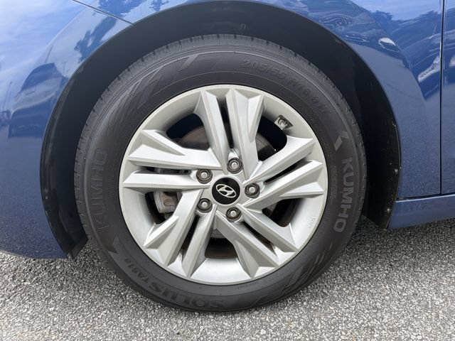 Used 2020 Hyundai Elantra SEL FWD image 9