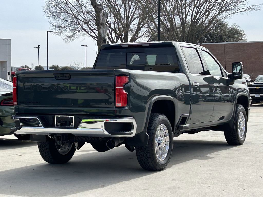 Used 2025 Chevrolet Silverado 2500 LTZ w/ LTZ Convenience Package image 4