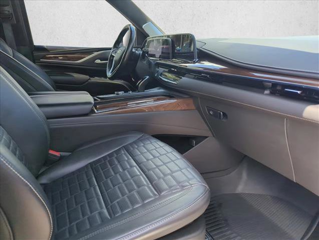 Used 2023 Cadillac Escalade ESV Sport Platinum w/ LPO, ONYX Package AWD/4WD image 24