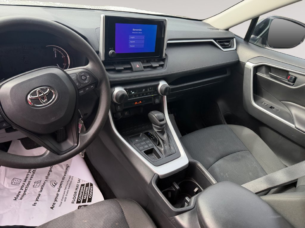 Used 2025 Toyota RAV4 LE AWD/4WD image 10