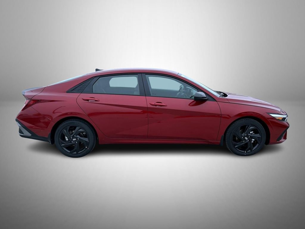 New 2026 Hyundai Elantra Sport image 4