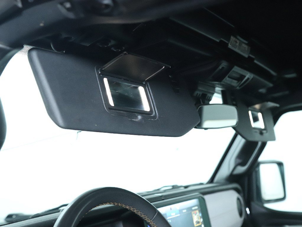 Used 2024 Jeep Wrangler Sport S image 17