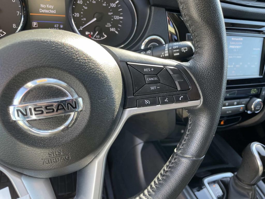 Used 2019 Nissan Rogue SV image 25