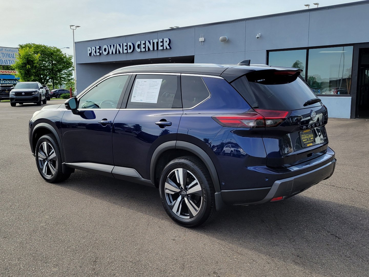 Certified 2025 Nissan Rogue SL AWD/4WD image 3