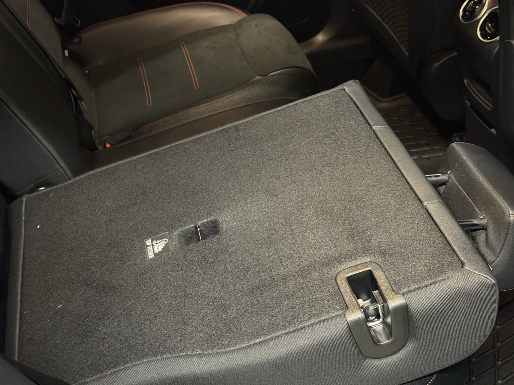 Used 2023 Mercedes-Benz GLA 250 4MATIC image 22