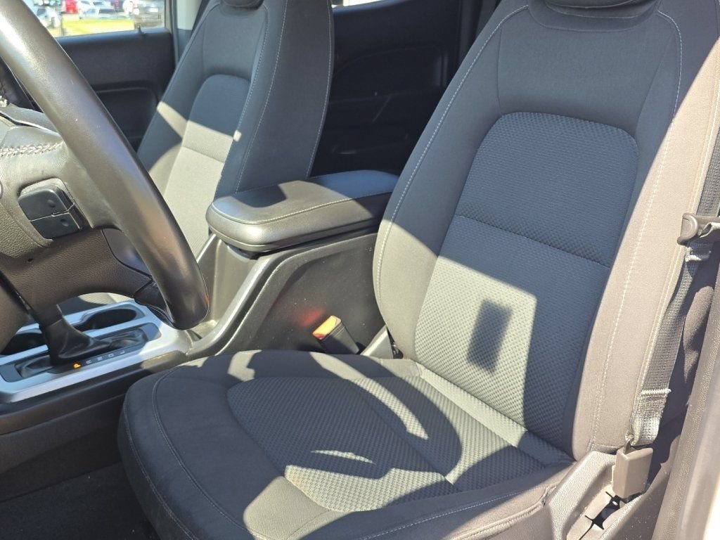 Used 2019 Chevrolet Colorado LT w/ LT Convenience Package AWD/4WD image 26