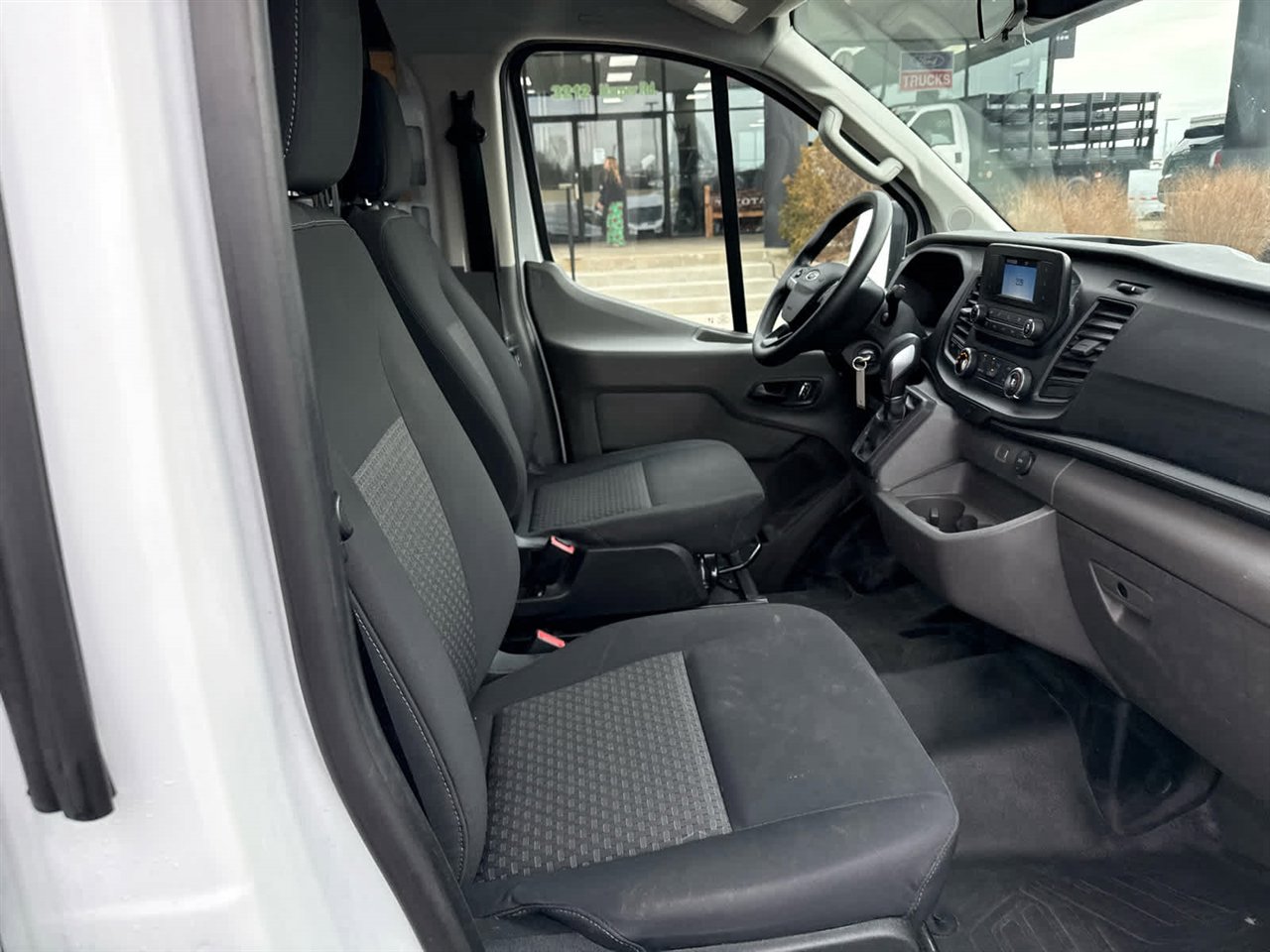 Used 2024 Ford Transit 250 w/ Exterior Upgrade Package image 20