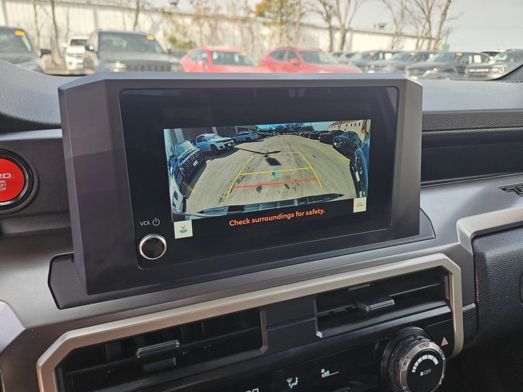 Used 2025 Toyota Tacoma TRD Off-Road image 22