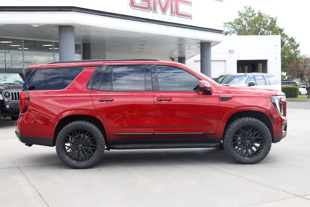Used 2026 GMC Yukon Elevation w/ Elevation Premium Package AWD/4WD image 6