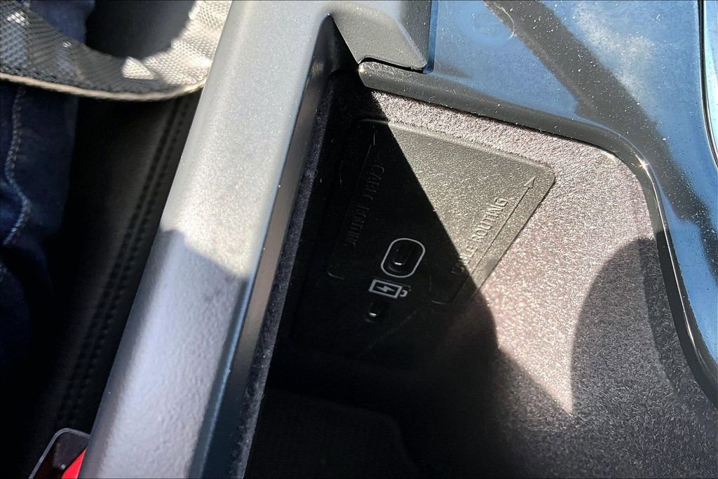 Used 2024 Volvo S60 B5 Core image 15