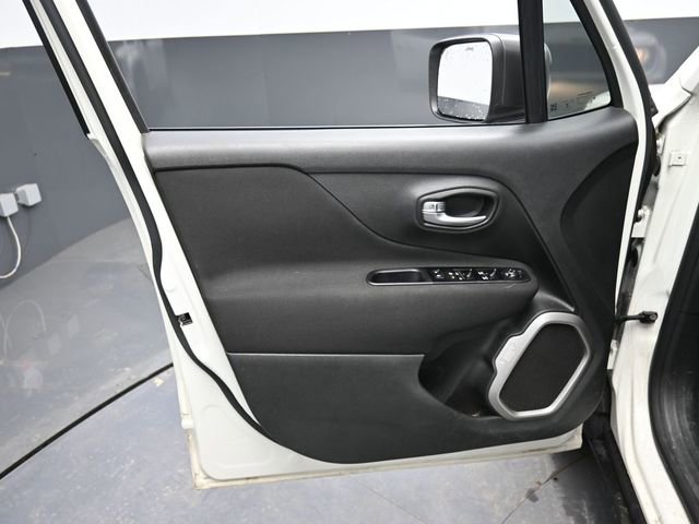 Used 2021 Jeep Renegade Latitude image 13